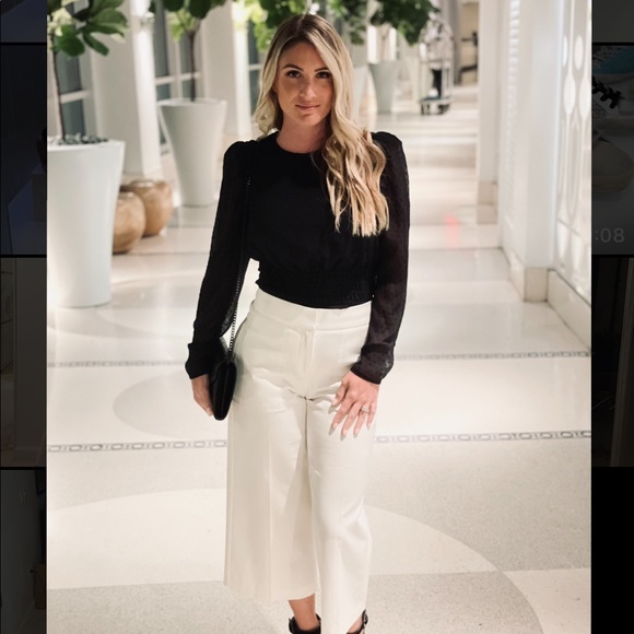 Meet your Posher, Cassandra - Picture 1 of 1